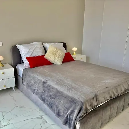 L'etoile Yourhosthelper * Antibes