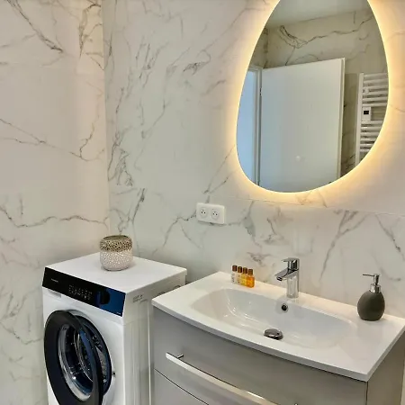 L'etoile Yourhosthelper Apartament *